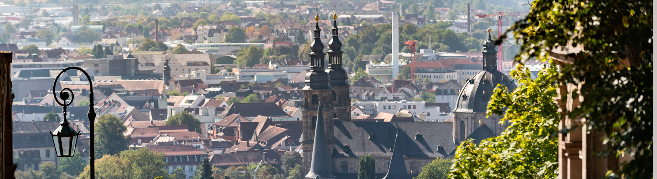 Hoch oben - Das Kloster über den Dächern von Fulda